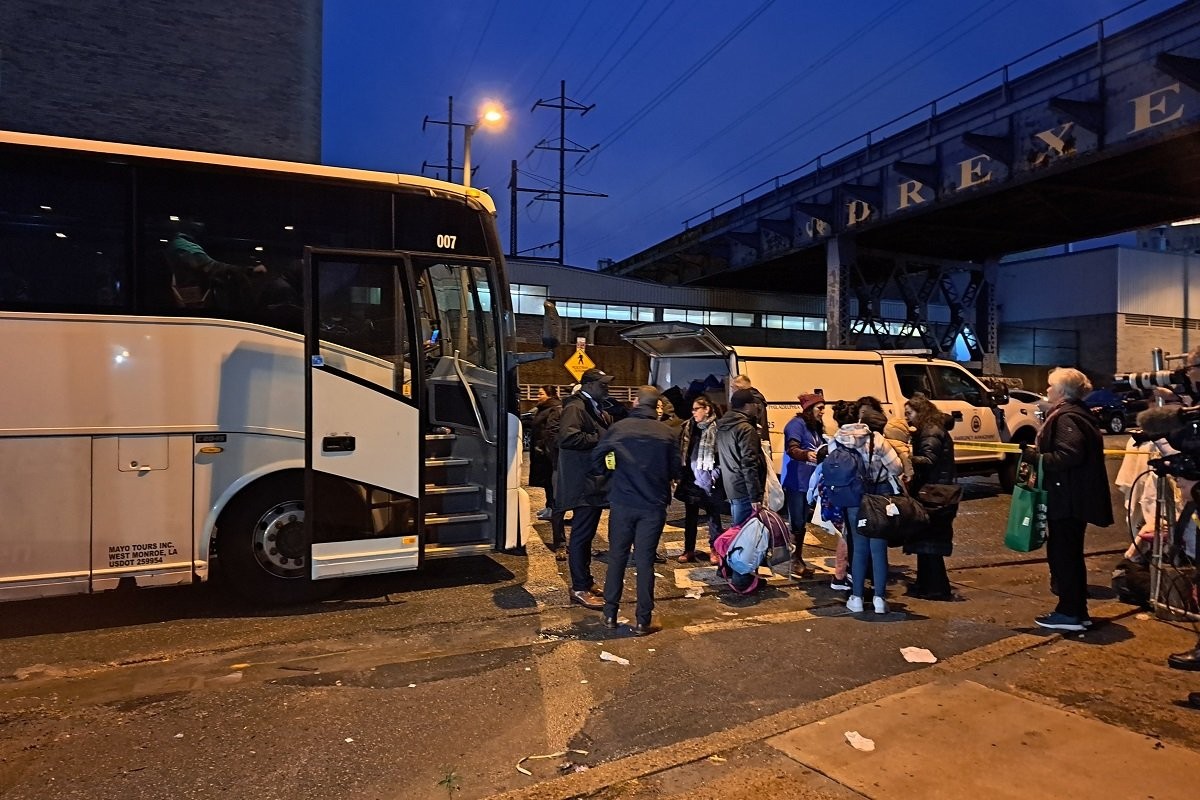 Teksas šalje migrante u druge gradove SAD-a