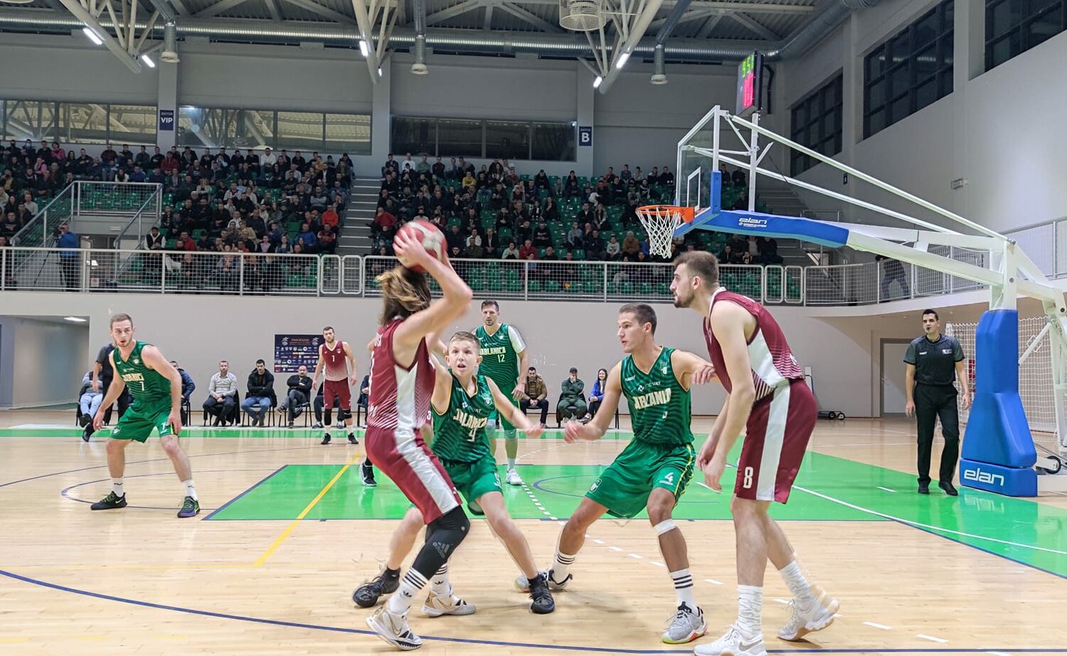 Teletović postigao 38 koševa, njegov 13-godišnji sin Benjamin ubacio tri trojke
