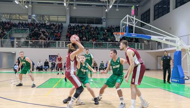 Teletović postigao 38 koševa, njegov 13-godišnji sin Benjamin ubacio tri trojke