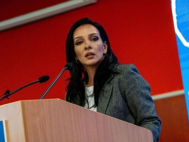 Tepić: "Vučić je isti kao Milošević, Srbija je izolovana"