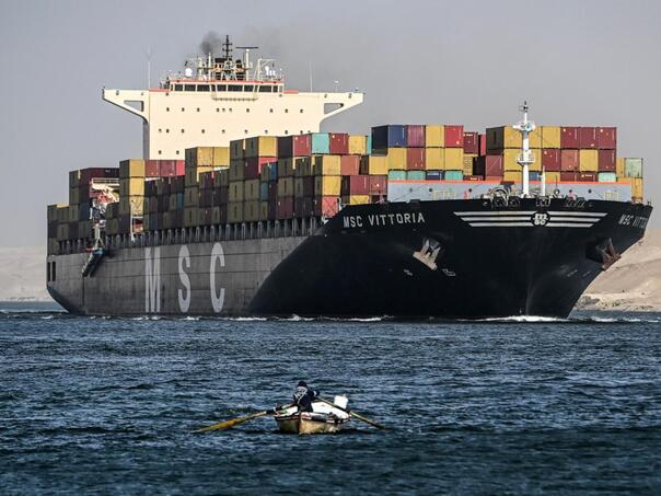 Teretni brod pogođen projektilom u Crvenom moru