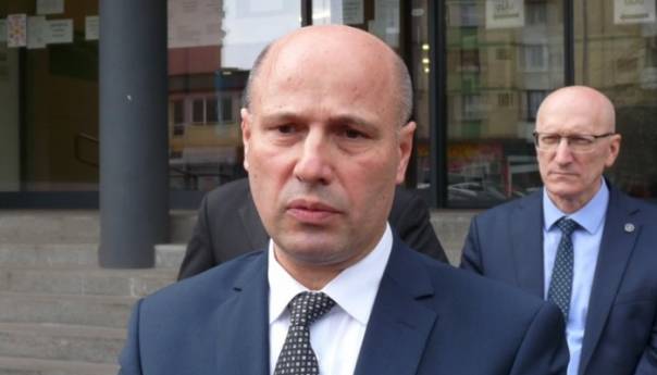 Tešanj i Zenica spremaju laboratorije za testiranje na koronavirus