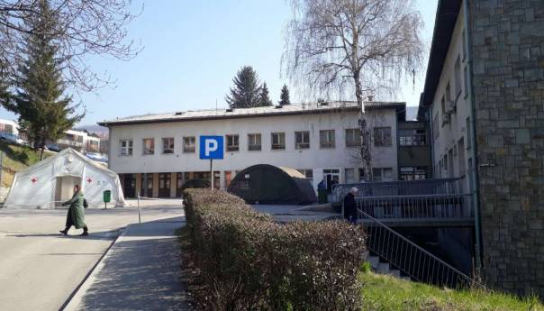 Tešanjska bolnica i dalje bez hospitaliziranih, u zeničkoj na liječenju četiri Covid-pacijenta