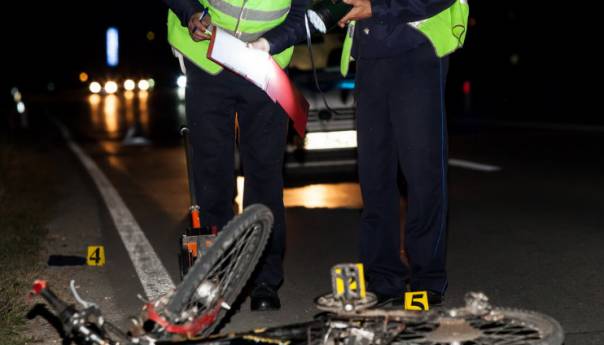 Teška nesreća kod Bijeljine: Kamionom pregazio biciklistu