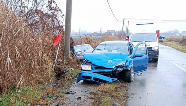 Teška nesreća kod Bijeljine: U sudaru poginula jedna osoba, druga u bolnici