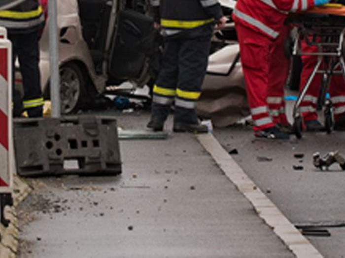 Teška nesreća na autoputu kod Novog Sada: Poginulo jedno dijete
