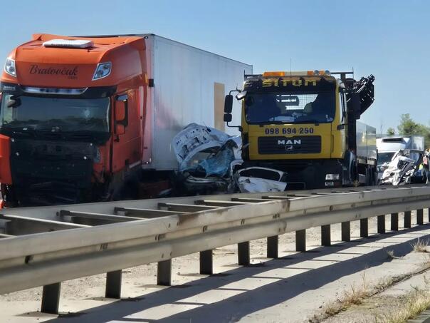 Teška nesreća na zagrebačkoj obilaznici: Jedna osoba poginula, druga teško povrijeđena