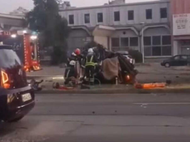 Teška nesreća u Tuzli: Jedna osoba poginula, šest povrijeđeno