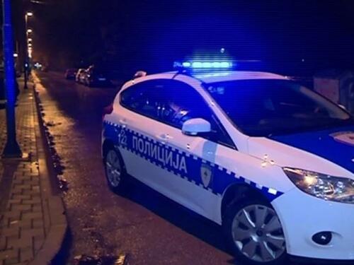 Teška saobraćajna nesreća kod Prijedora: Vozač poginuo, troje povrijeđeno