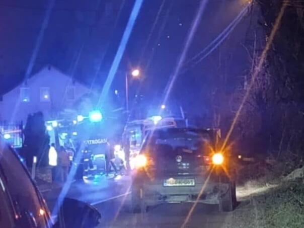 Teška saobraćajna nesreća u Tuzli: Obustavljen saobraćaj