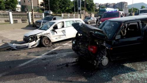 Teška nesreća na izlazu iz Mostara: Poginula jedna osoba