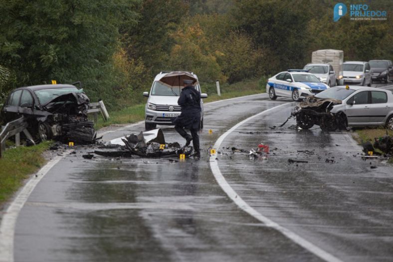 Težak sudar kod Prijedora, poginuo vozač