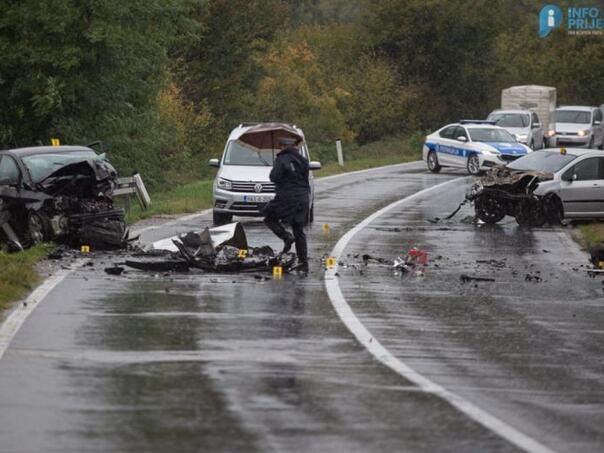 Težak sudar kod Prijedora, poginuo vozač