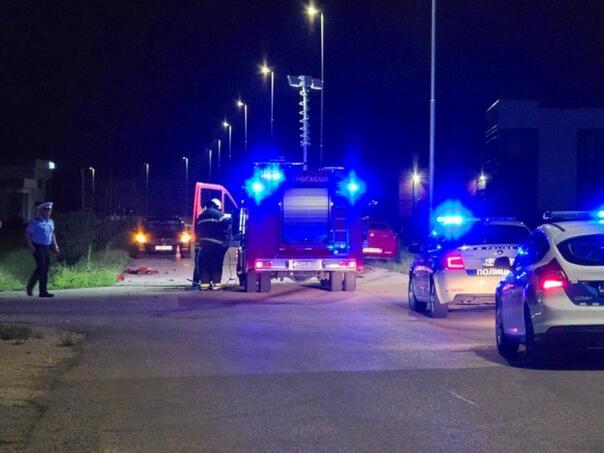 Težak udes u Bijeljini: Vozilo završilo na krovu, na terenu i vatrogasci