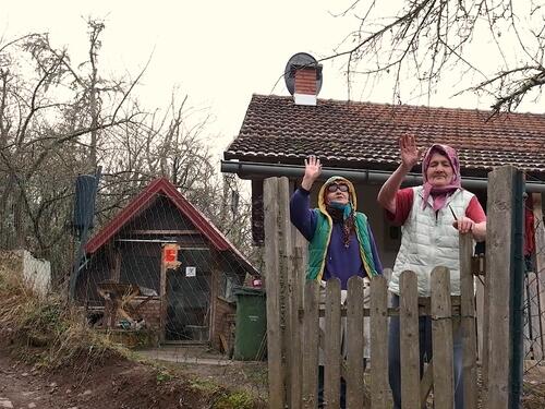 Težak život, ali vedar duh: Priča sestara Sofović iz Kaoštica