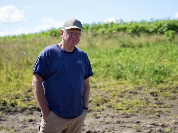 The Hill: Zašto je Tim Walz pravi izbor za Kamalu Harris?