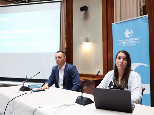 TI BiH: Za dva mjeseca podijeljeno 53 miliona KM u predizbornoj kampanji