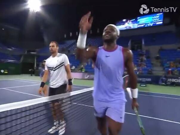 Tiafoe se izderao na suca nakon poraza