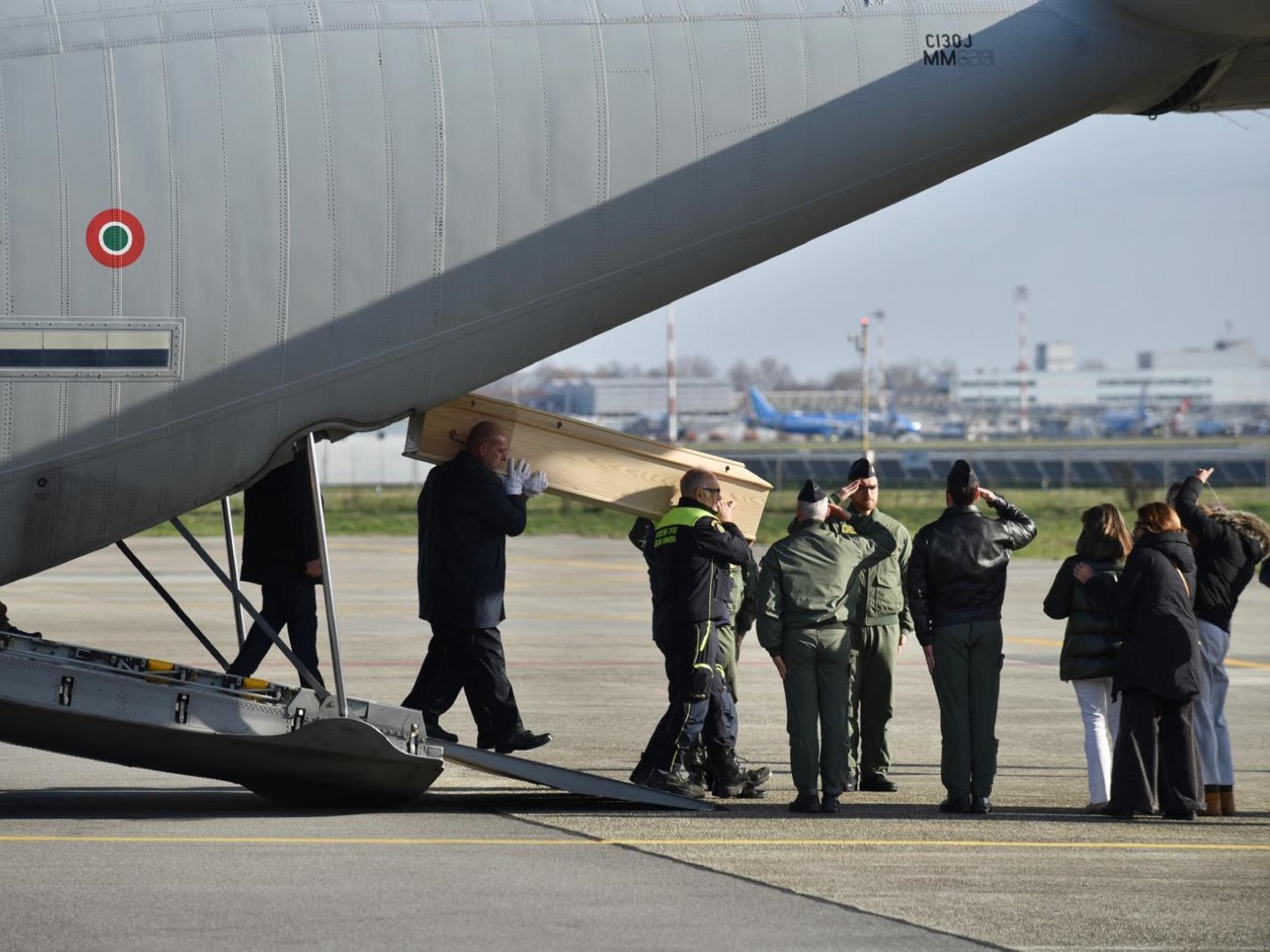 Tijela pet tinejdžera prevezena u Italiju nakon požara u Crans Montani