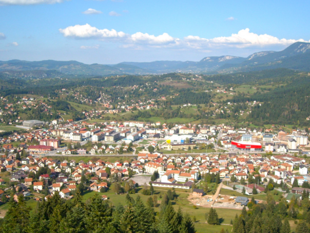 Tijelo muškarca pronađeno u autu na Palama