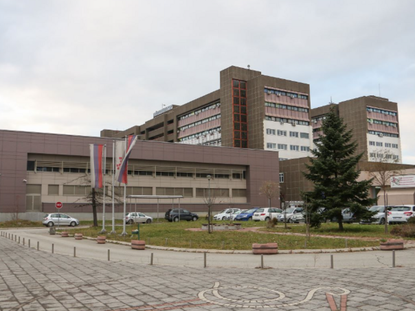 Tim ljekara UKC RS prvi put izveo procedure na pacijentima sa tumorima jetre