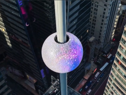 Times Square dobija najveću loptu ikada za kultno spuštanje