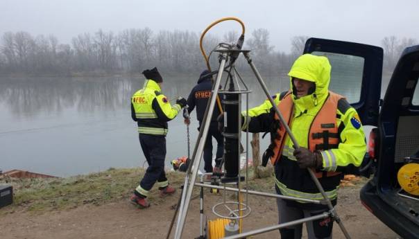 Nestalog Antu Josića traže sonarom na rijeci Savi