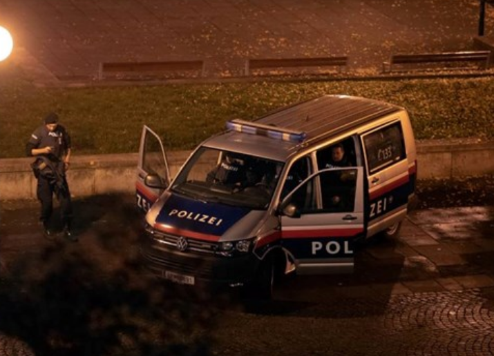 Tinejdžer planirao teroristički napad u Beču, uhićen je