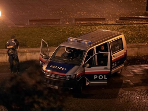 Tinejdžer planirao teroristički napad u Beču, uhićen je