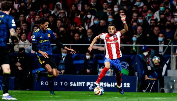 Tinejdžer spasio United, Benfica i Ajax remizirali