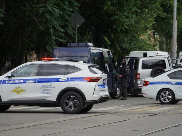 Tinejdžer u Rusiji unio vazdušnu pušku u školu i ranio dva učenika