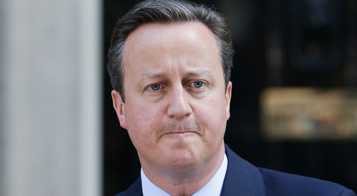 Tjehoranitelj bivšeg premijera Camerona zaboravio pištolj u toaletu aviona