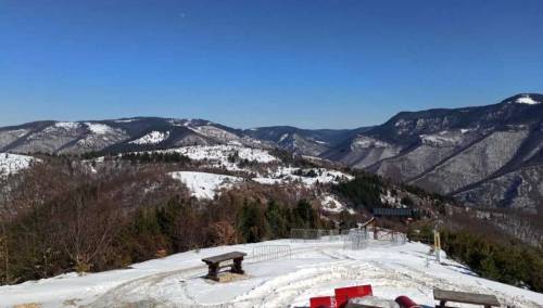 Tokom dana razvedravanje, najviše dnevne temperature do 12 stepeni