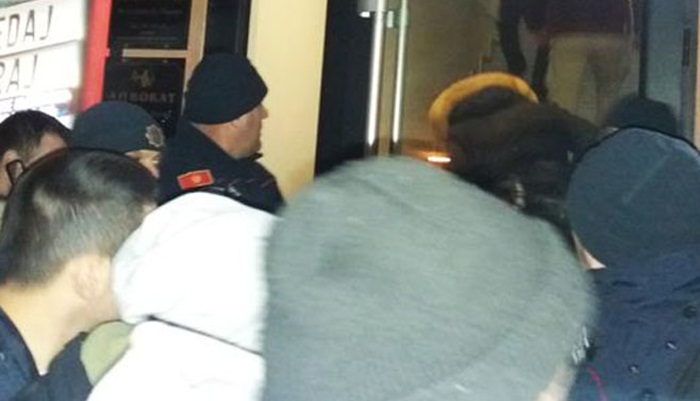 Tokom litije u Bijelom Polju povrijeđen mladić