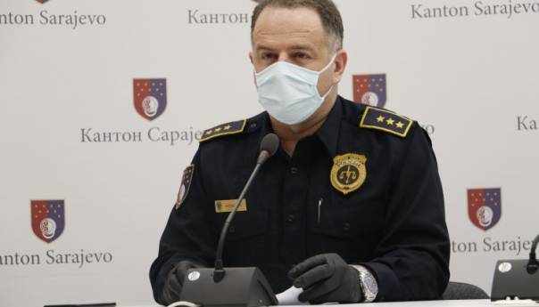 Tokom praznika pojačane policijske kontrole poštivanja naredbi u KS