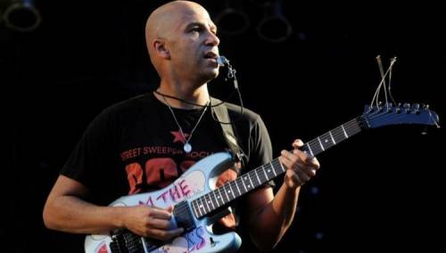 Tom Morello traži pomoć da se iz Afganistana izvuku učenice gitare
