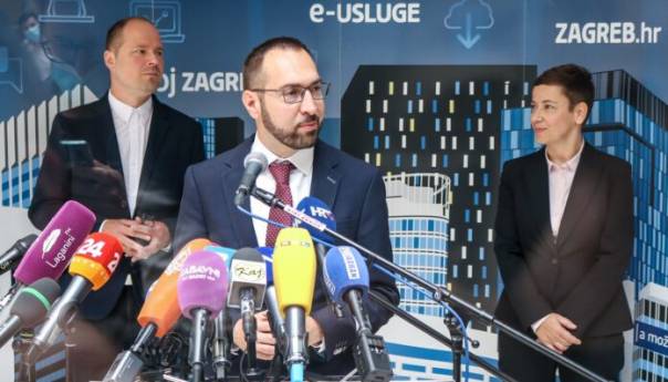 Tomašević ukida projekte obilježavanja Genocida u Srebrenici