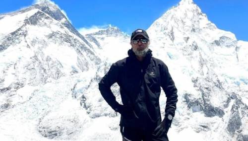 Tomo Cvitanušić se popeo na Mount Everest!