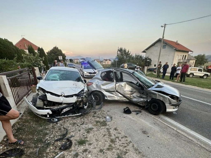 Tomislavgrad: U saobraćajnoj nesreći povrijeđeno više osoba