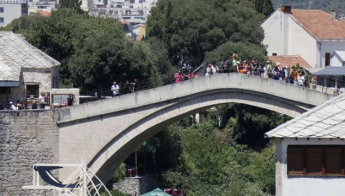 Toplinski val stigao u Hercegovinu, povećan broj intervencija Hitne pomoći