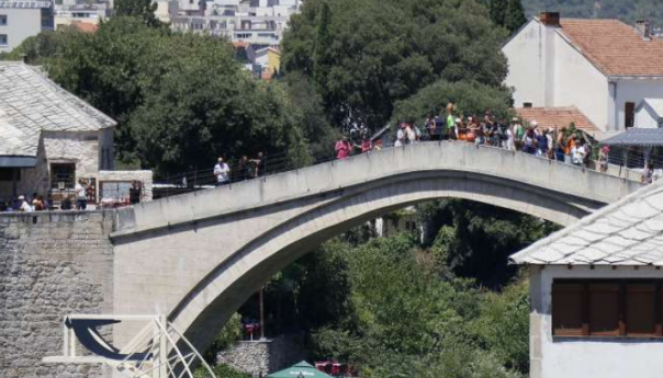 Toplinski val stigao u Hercegovinu, povećan broj intervencija Hitne pomoći