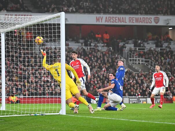 Topnici preskočili Nottingham Forest i Chelsea pobjedom nad Ipswichom