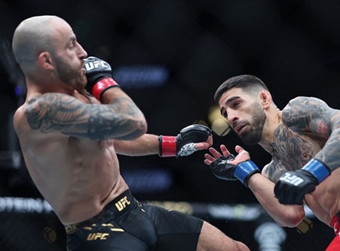 Topurija postao UFC prvak: Serijom udaraca šokirao Volkanovskog