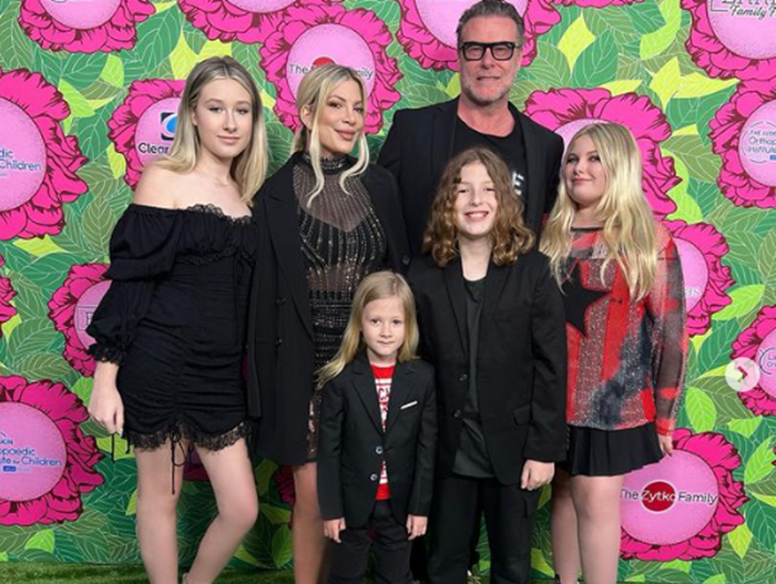 Tori Spelling predala papire za razvod nakon 18 godina braka