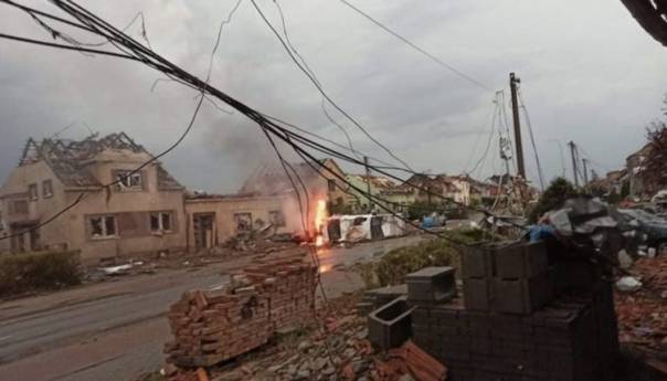 Tornado protutnjao Češkom, sela sravnjena sa zemljom