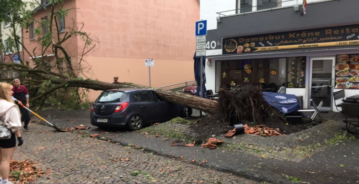 Tornado u Njemačkoj odnio prve žrtve