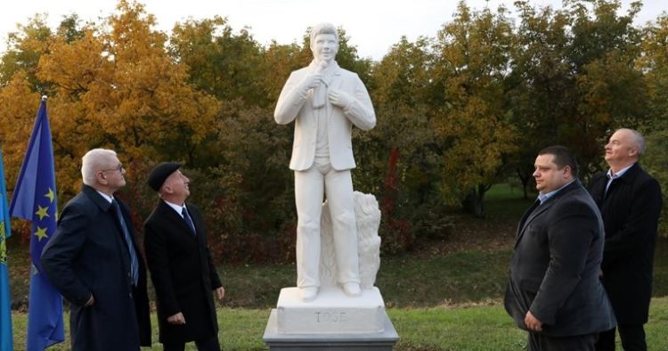 Toše Proeski dobio spomenik u Novoj Gradišci