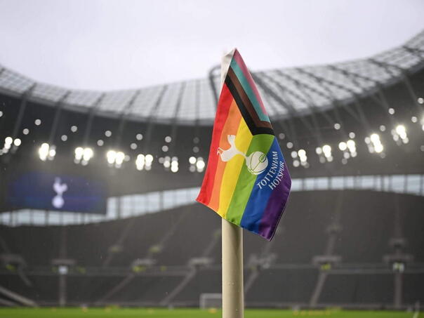 Tottenham morao premjestiti LGBTQ+ zastavu zbog gostujućih navijača