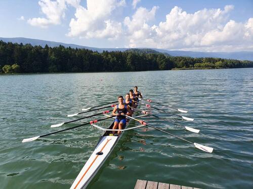 Tradicionalna veslačka regata 'Lake to lake' na Ramskom jezeru okupit će rekordan broj veslača