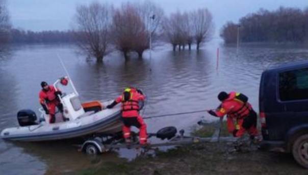 Petero turskih državljana nestalo u Savi, spasioci danima tragaju za tijelima